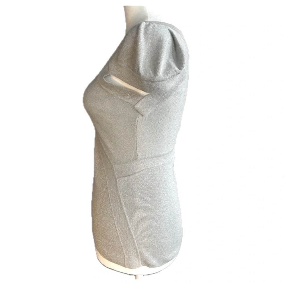 Vintage Moda International Metallic Silver Cap Sleeve Top - Picture 3 of 7